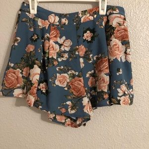 FLOWER SHORTS